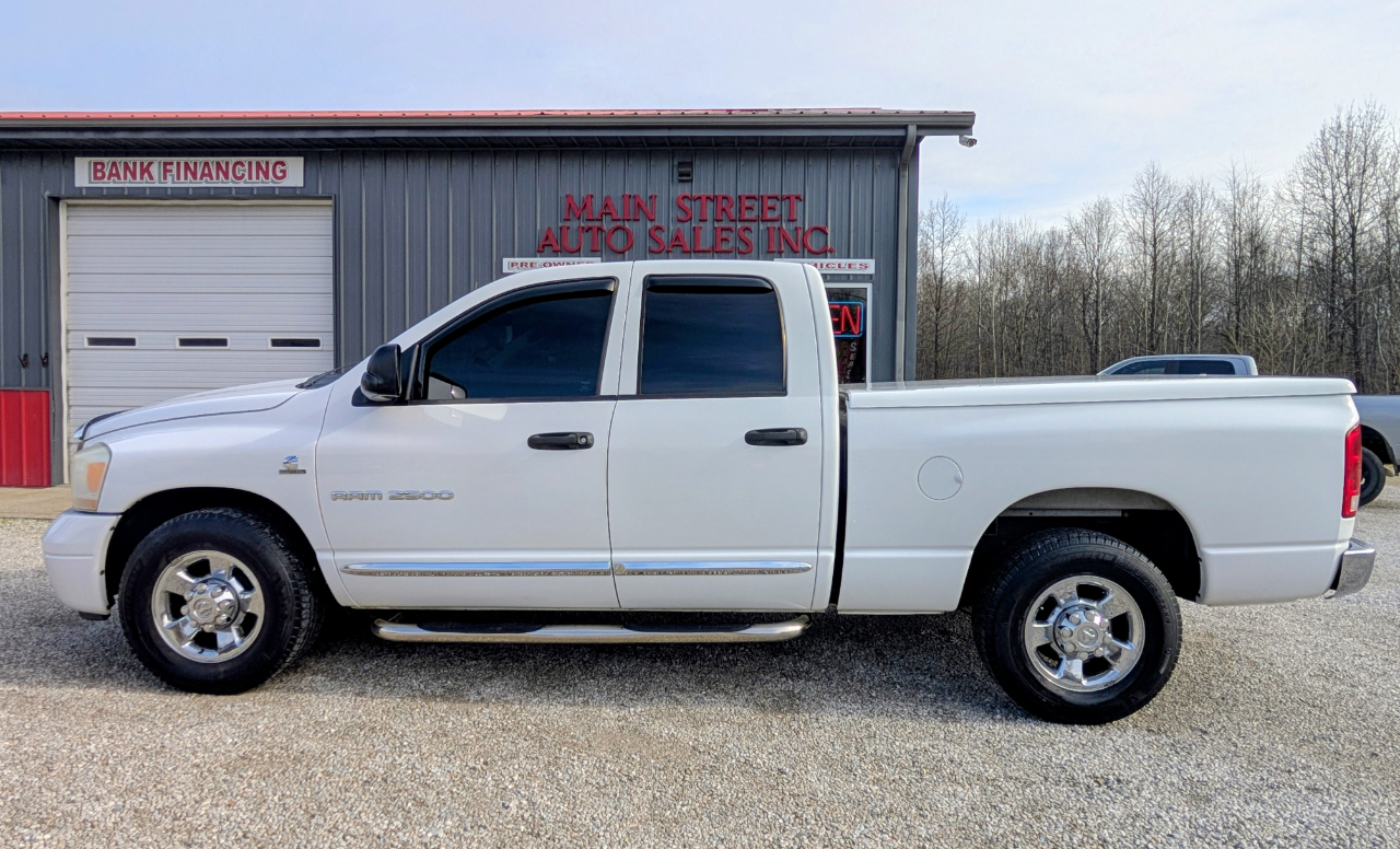Dodge Ram 2500 Laramie Quad Cab 2WD 2006