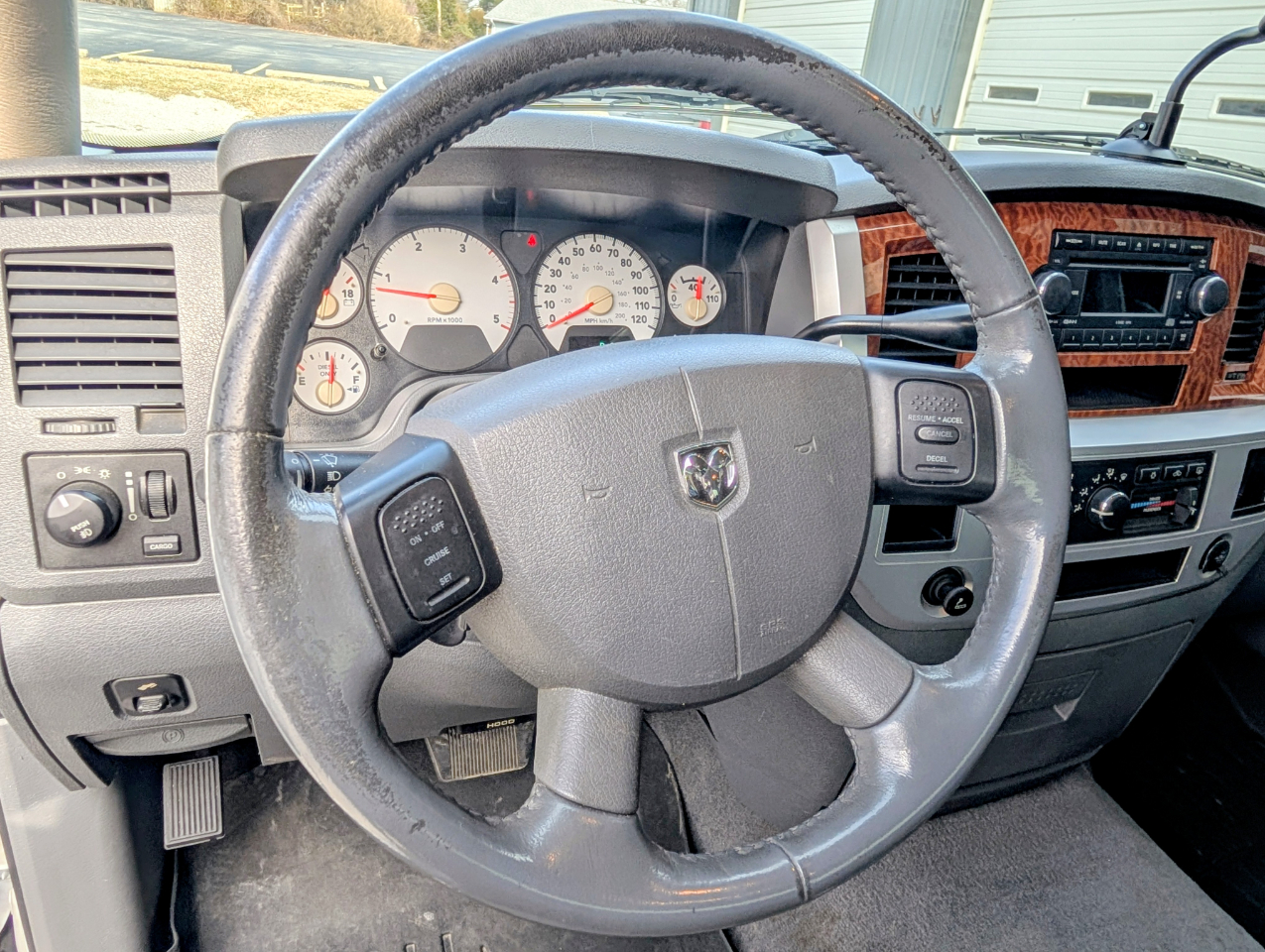 Dodge Ram 2500 Laramie Quad Cab 2WD 2006