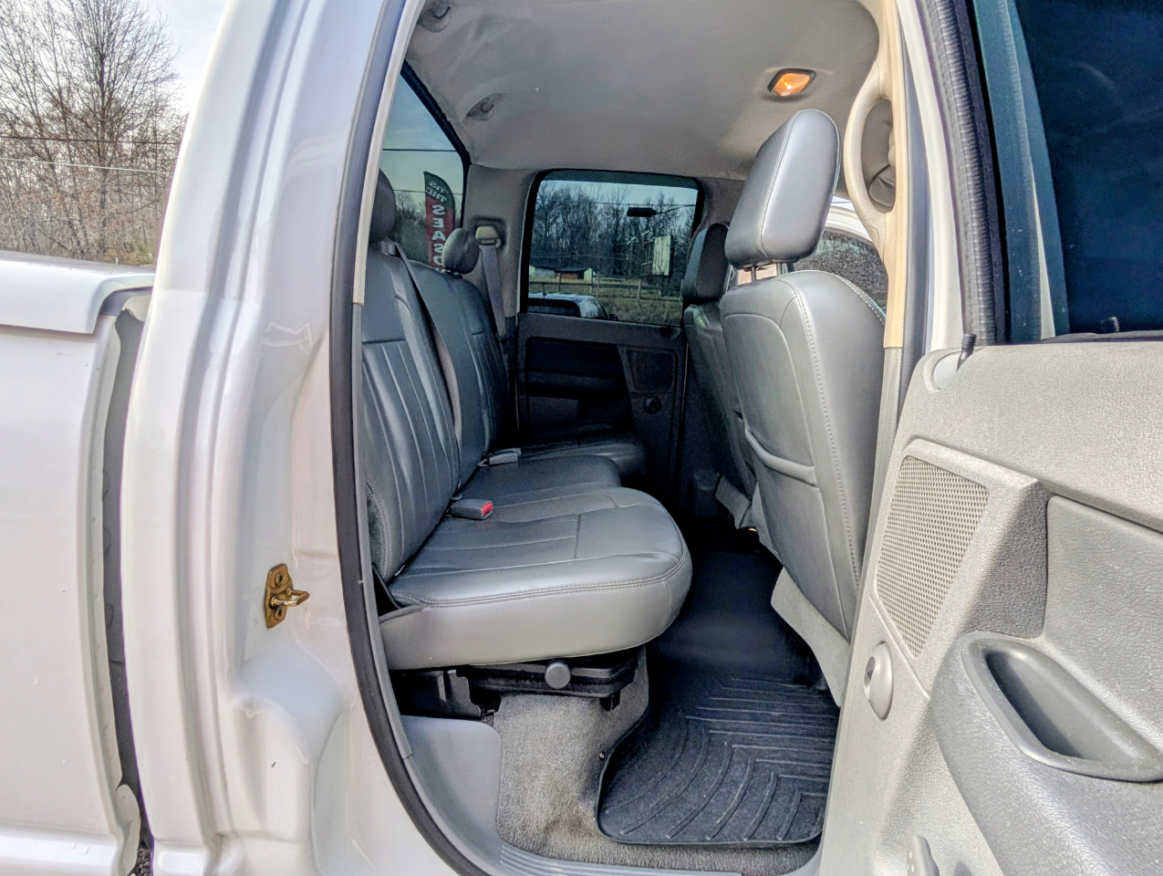 Dodge Ram 2500 Laramie Quad Cab 2WD 2006