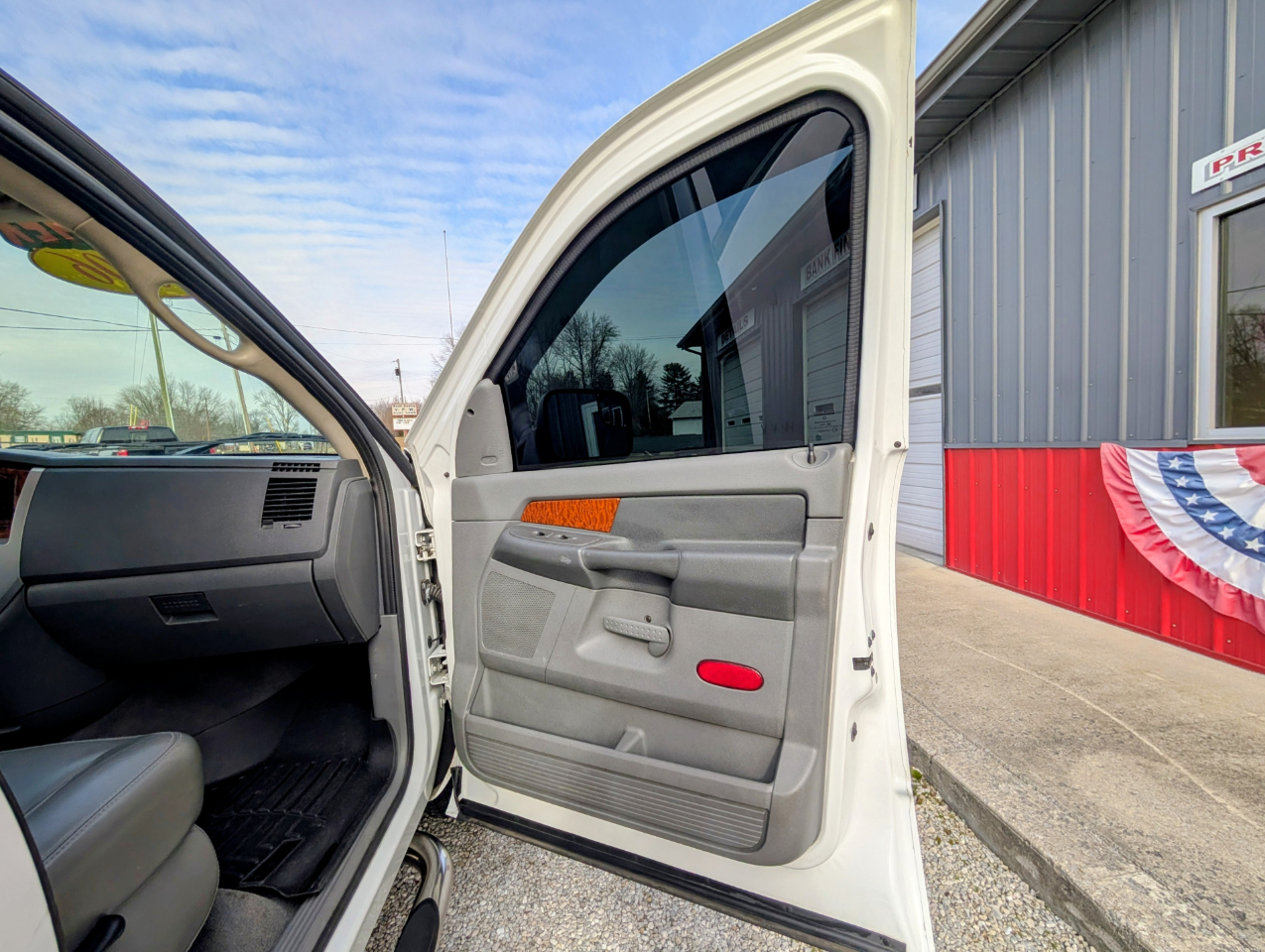 Dodge Ram 2500 Laramie Quad Cab 2WD 2006