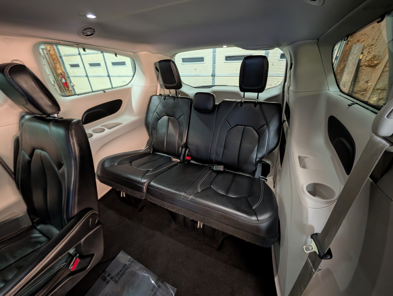 Chrysler Pacifica Touring-L FWD 2022