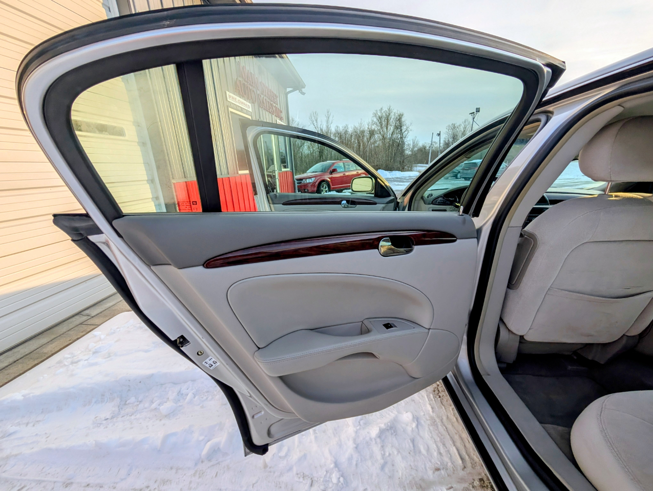 Buick Lucerne CX 2006