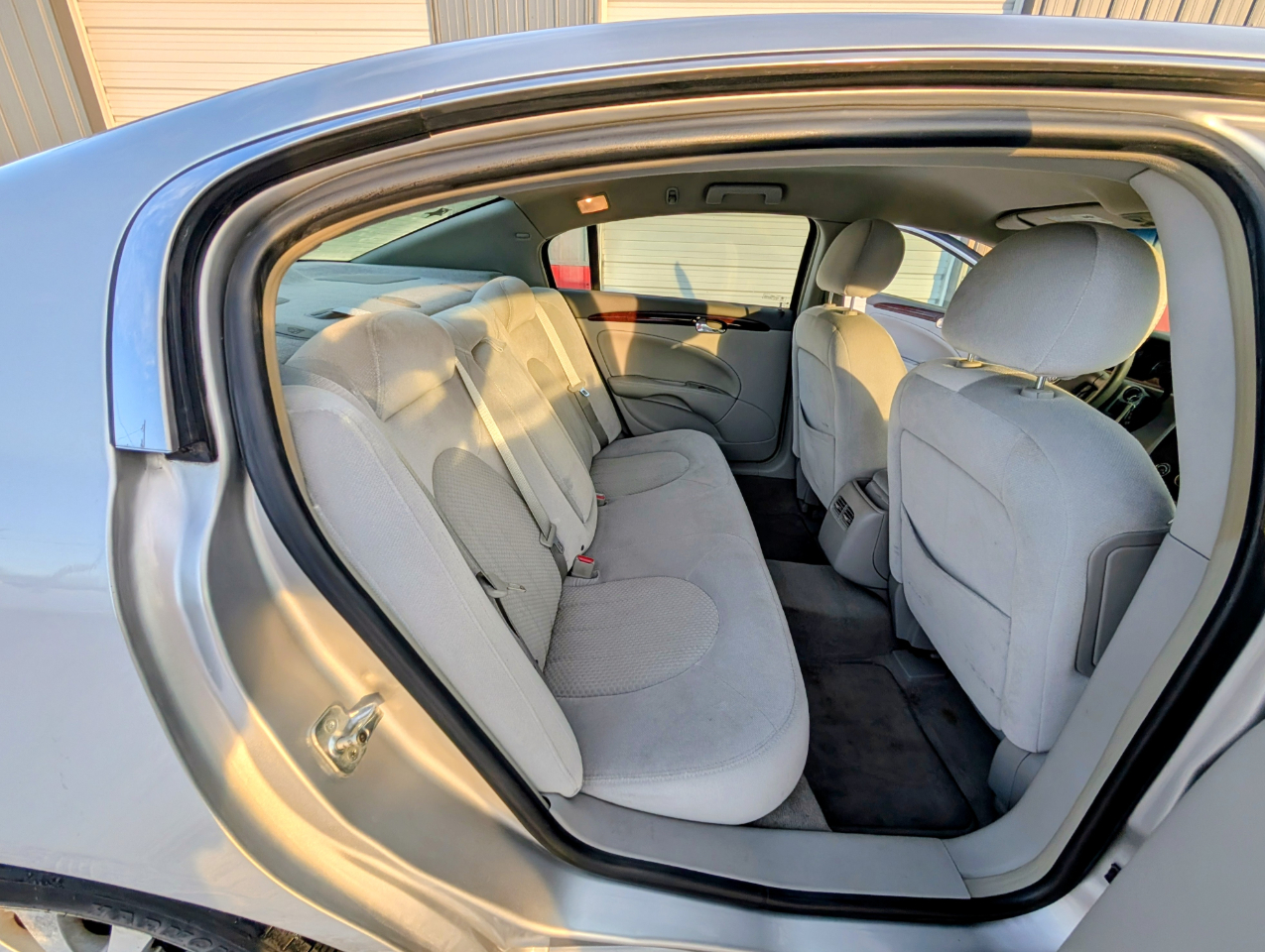 Buick Lucerne CX 2006