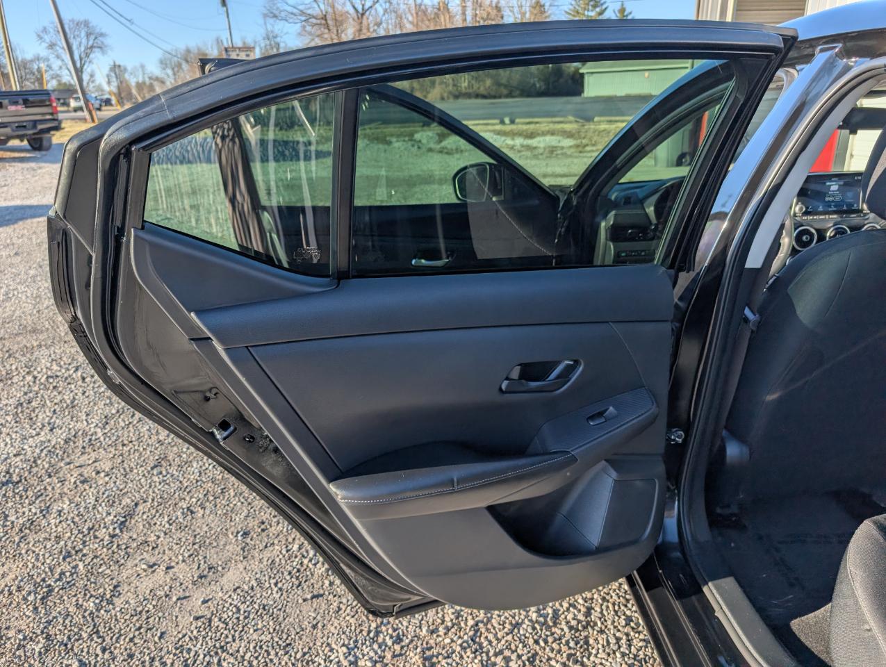 2025 Nissan Sentra SV - Photo 17