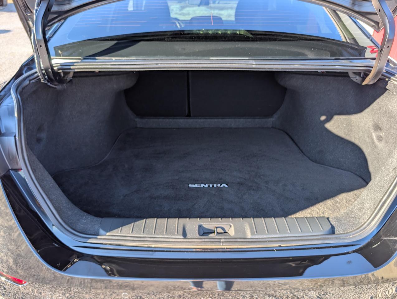 2025 Nissan Sentra SV - Photo 18