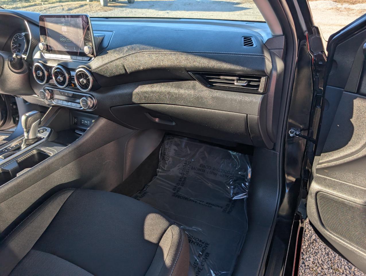 2025 Nissan Sentra SV - Photo 24