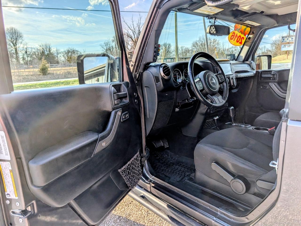 Jeep Wrangler Willys Wheeler 4x4 2016