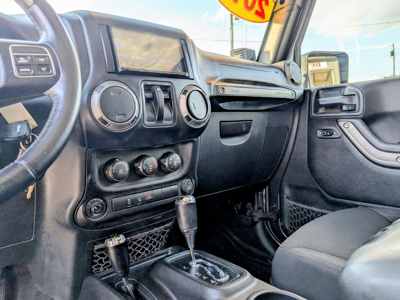 Jeep Wrangler Willys Wheeler 4x4 2016