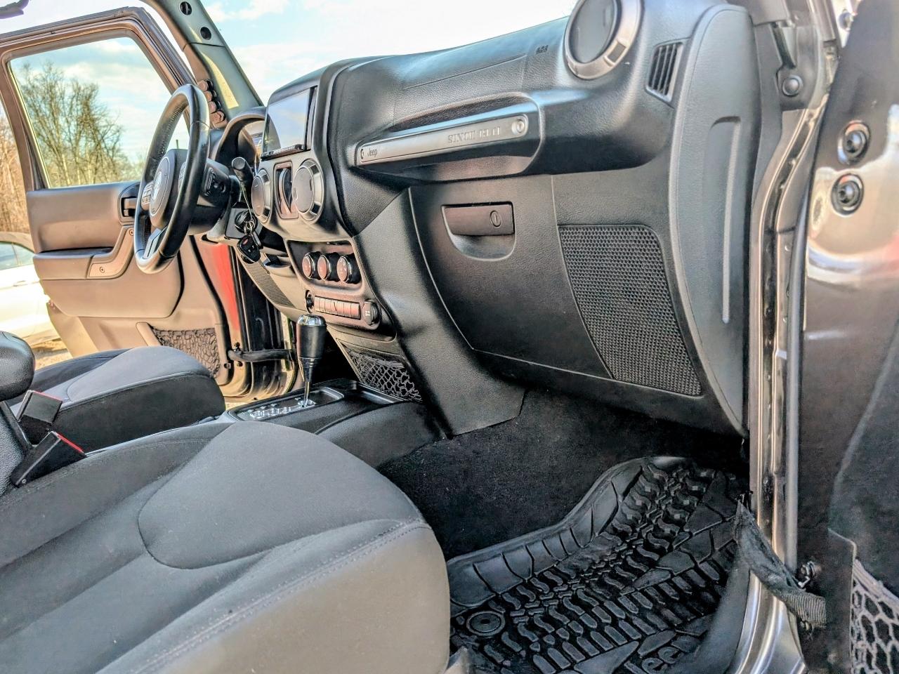 Jeep Wrangler Willys Wheeler 4x4 2016