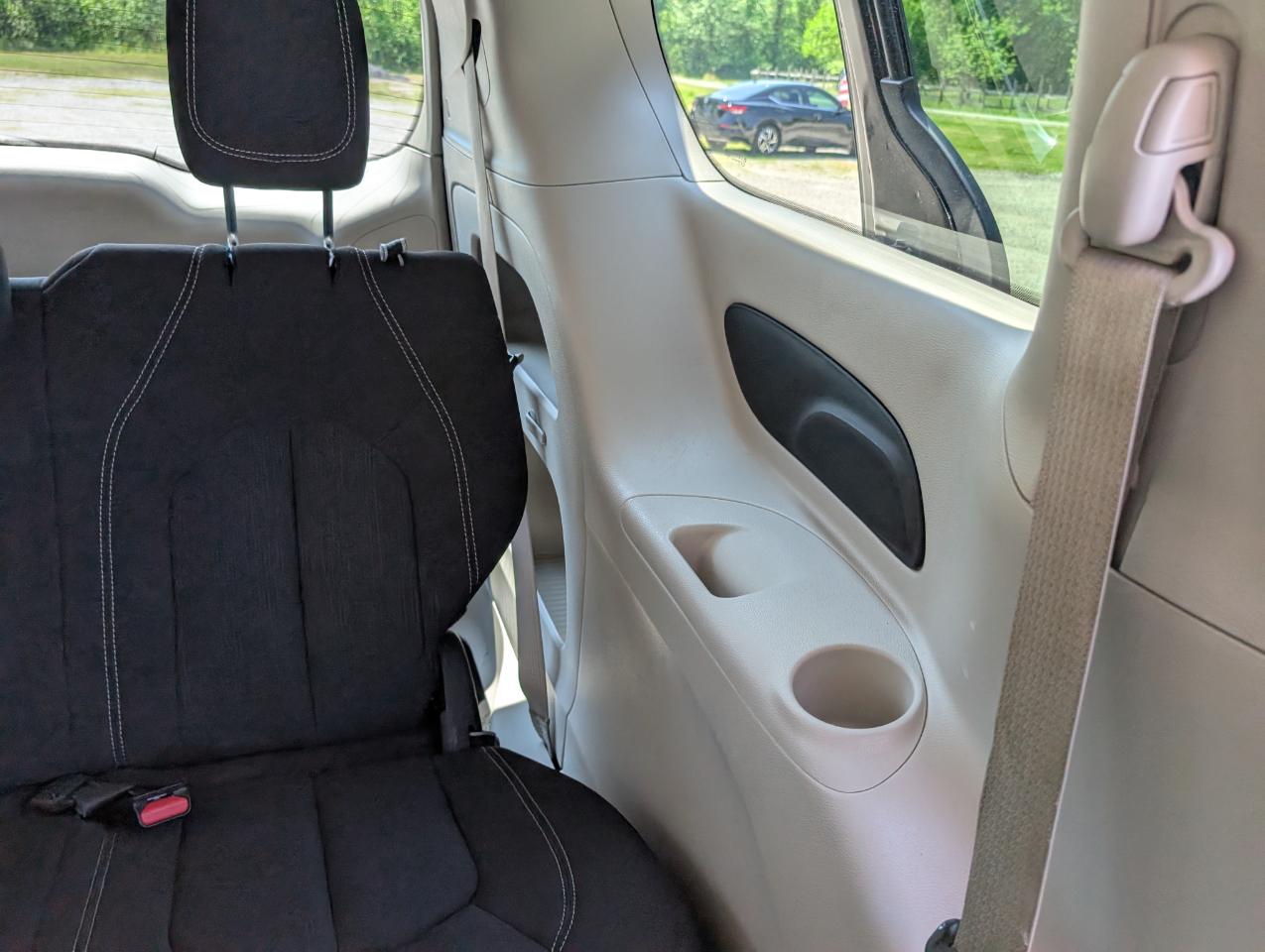 Chrysler Voyager LX 2023