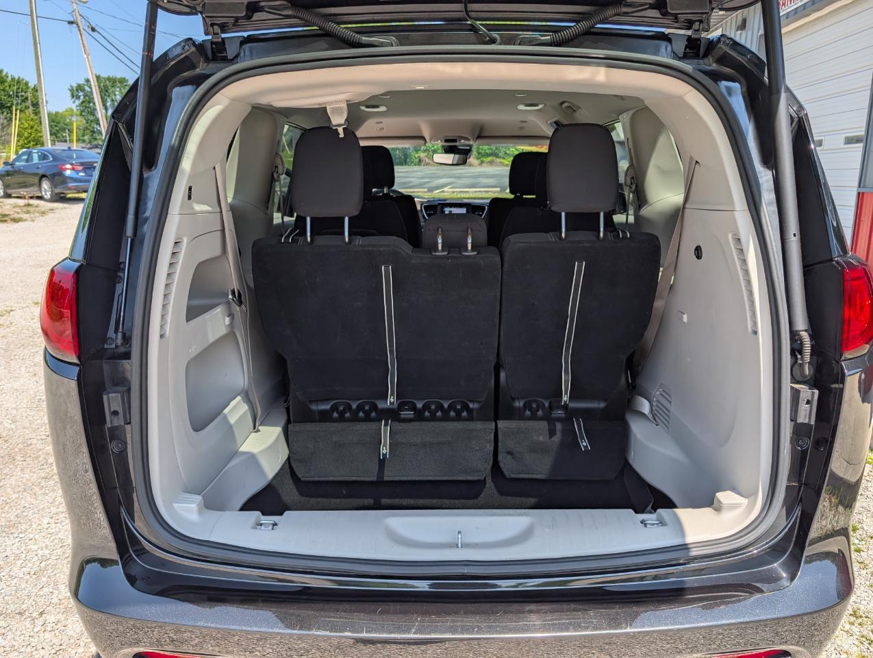 Chrysler Voyager LX 2023