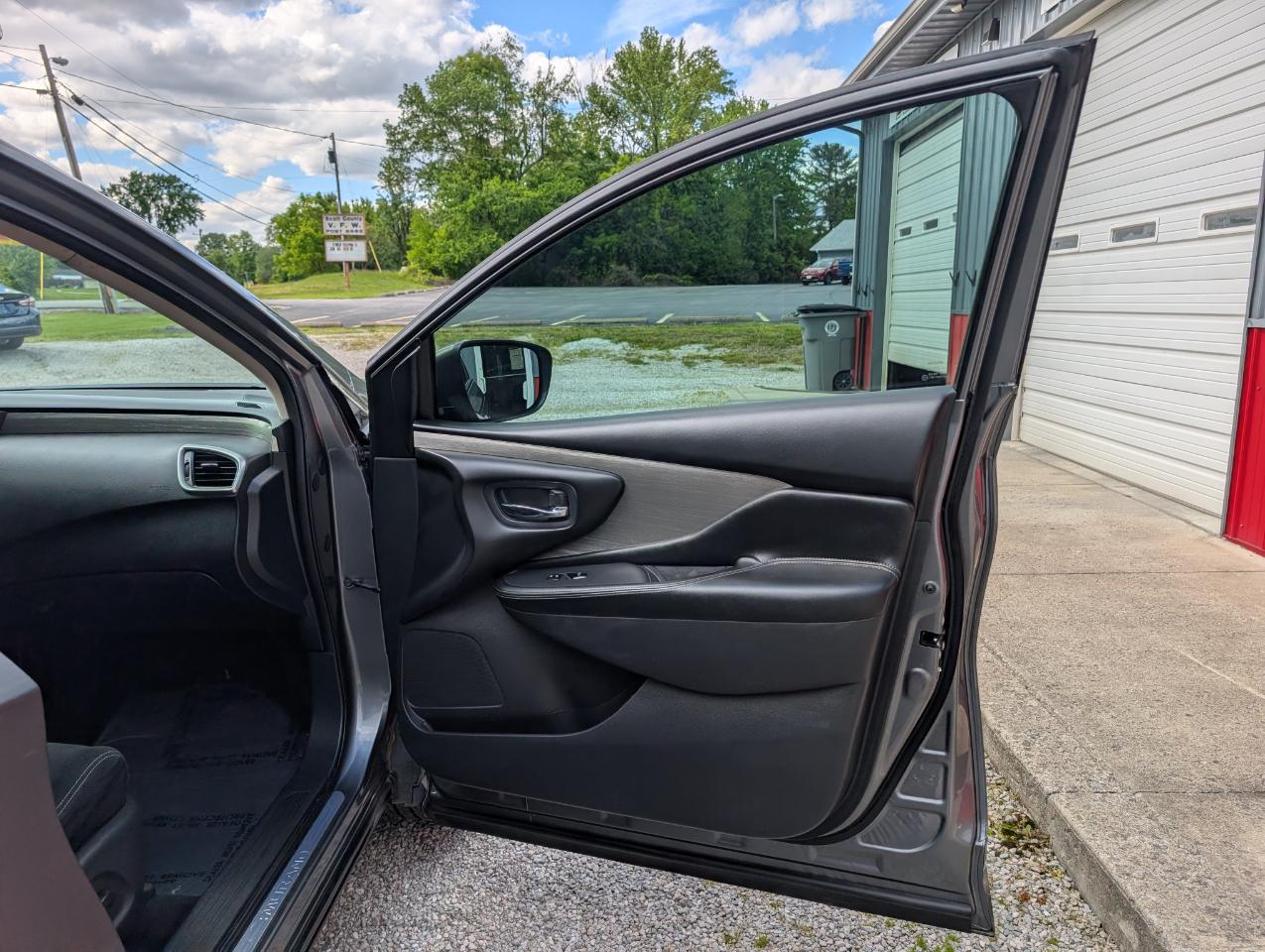 Nissan Murano SV AWD 2017