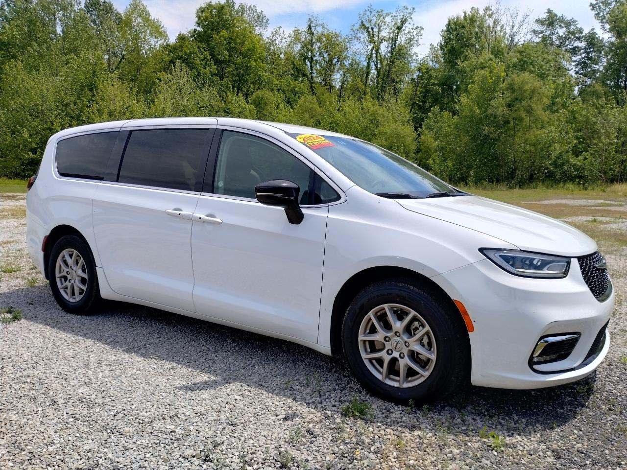 2024 Chrysler Pacifica Touring L FWD