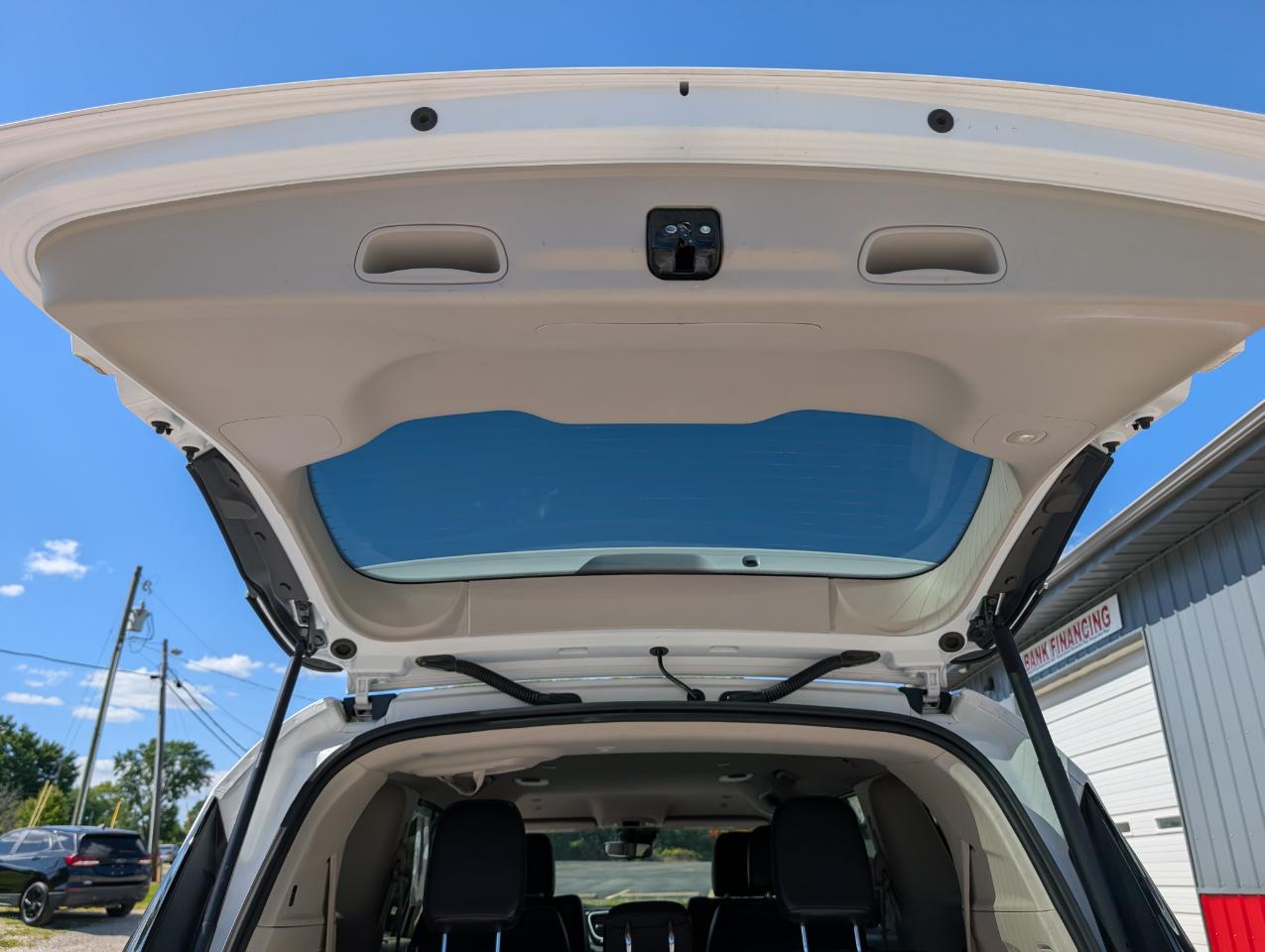 Chrysler Pacifica Touring L FWD 2024