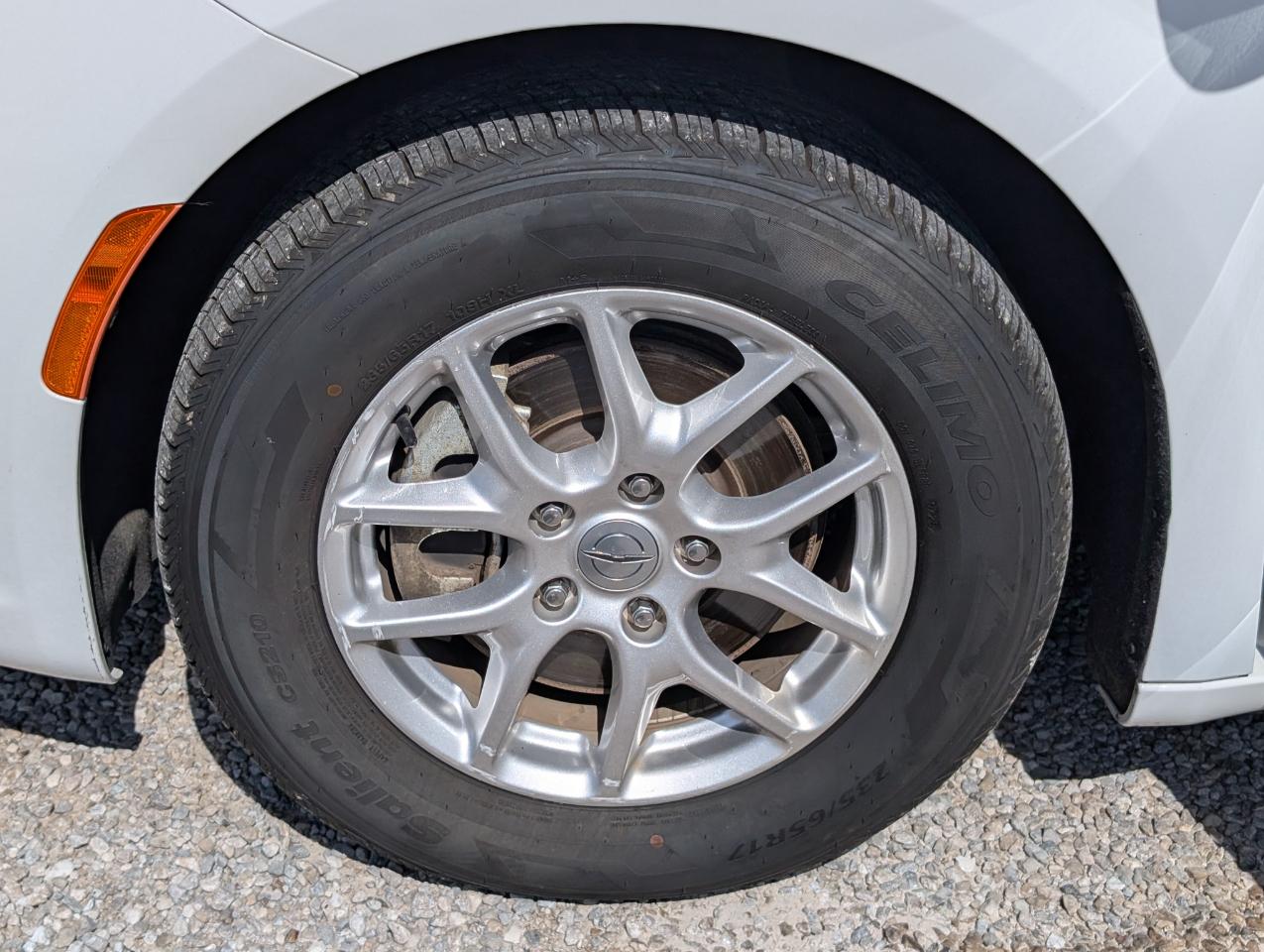 Chrysler Pacifica Touring L FWD 2024