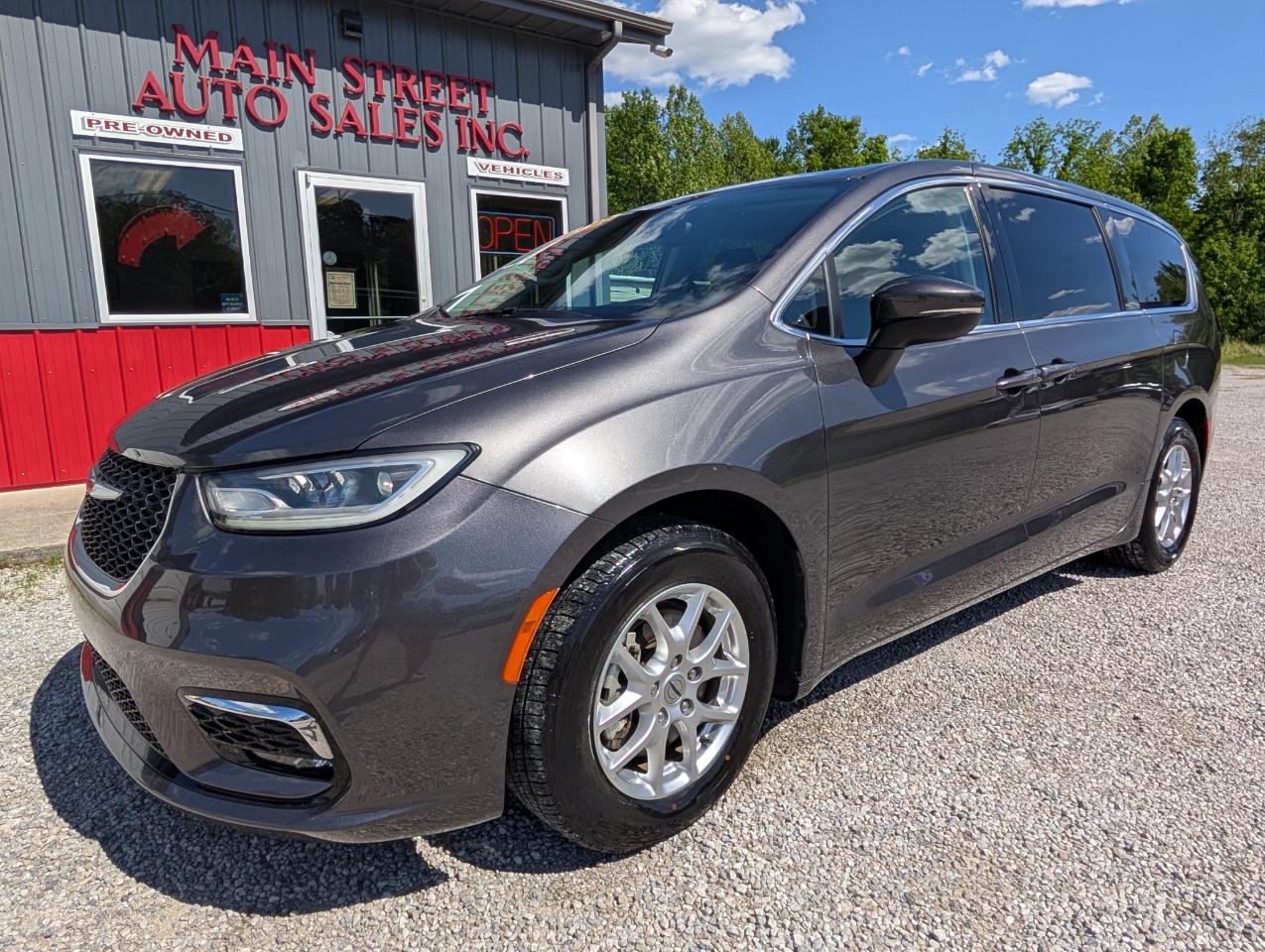 Chrysler Pacifica Touring L FWD 2023