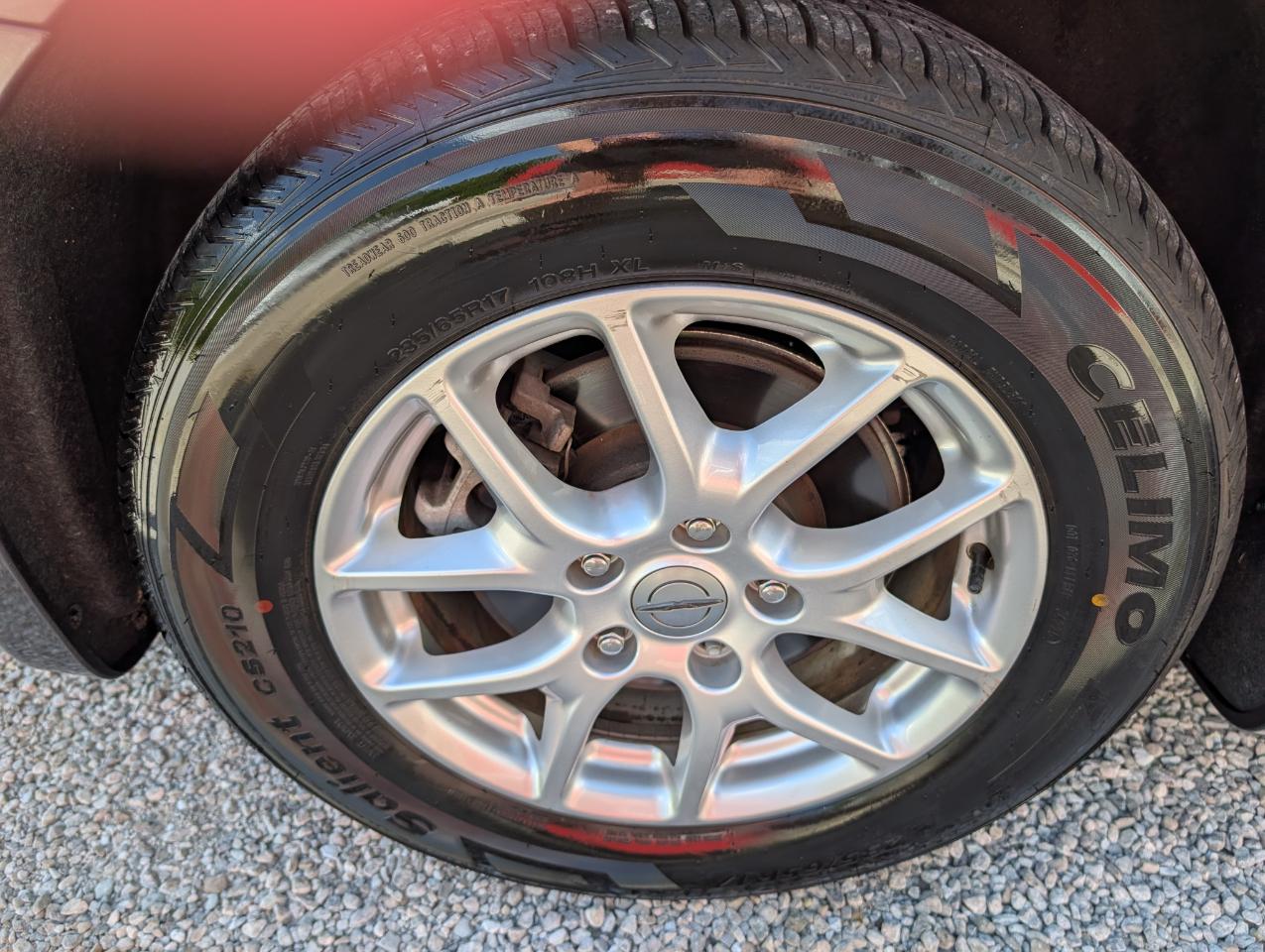 Chrysler Pacifica Touring L FWD 2023