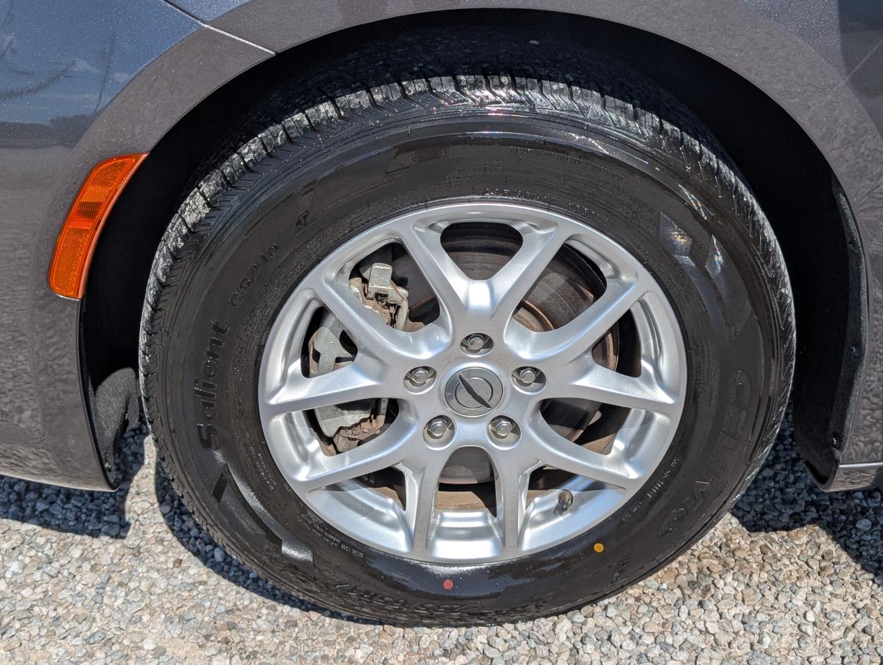Chrysler Pacifica Touring L FWD 2023