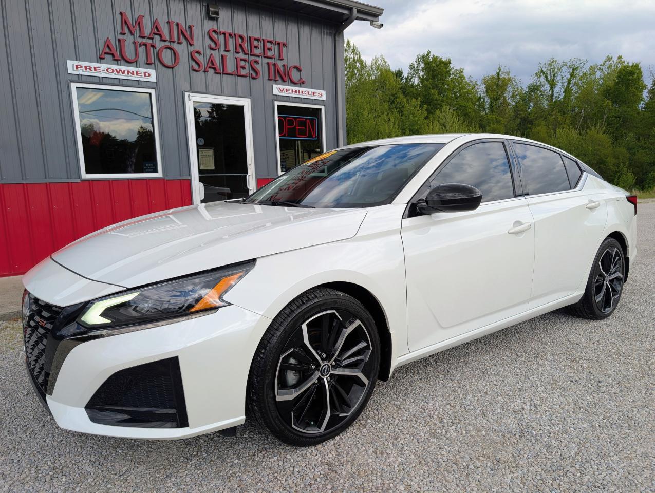 Nissan Altima SR 4D Sedan 2.5 2024