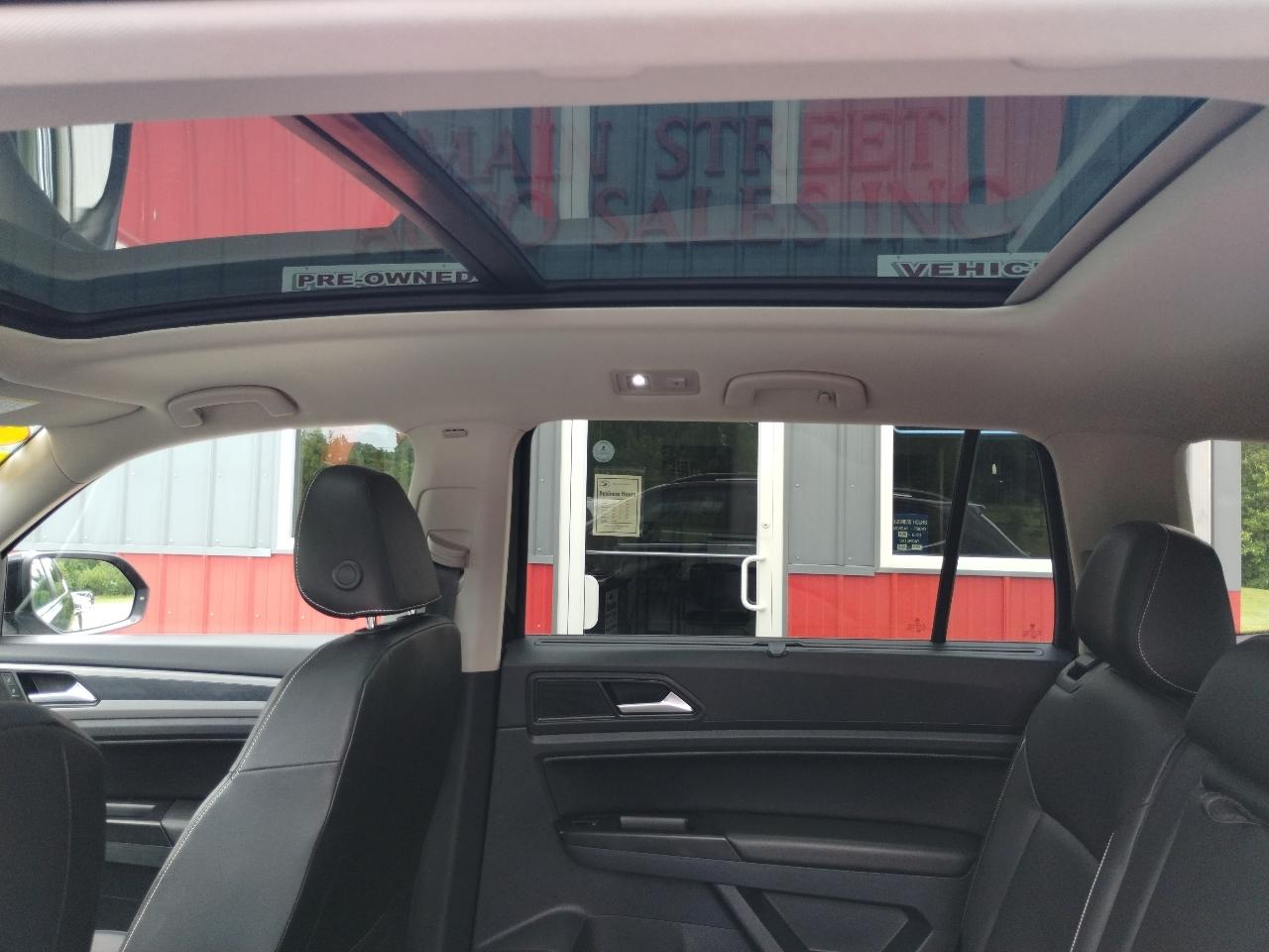 Volkswagen Atlas V6 SE w/Technology R-Line 4MOTION 2021