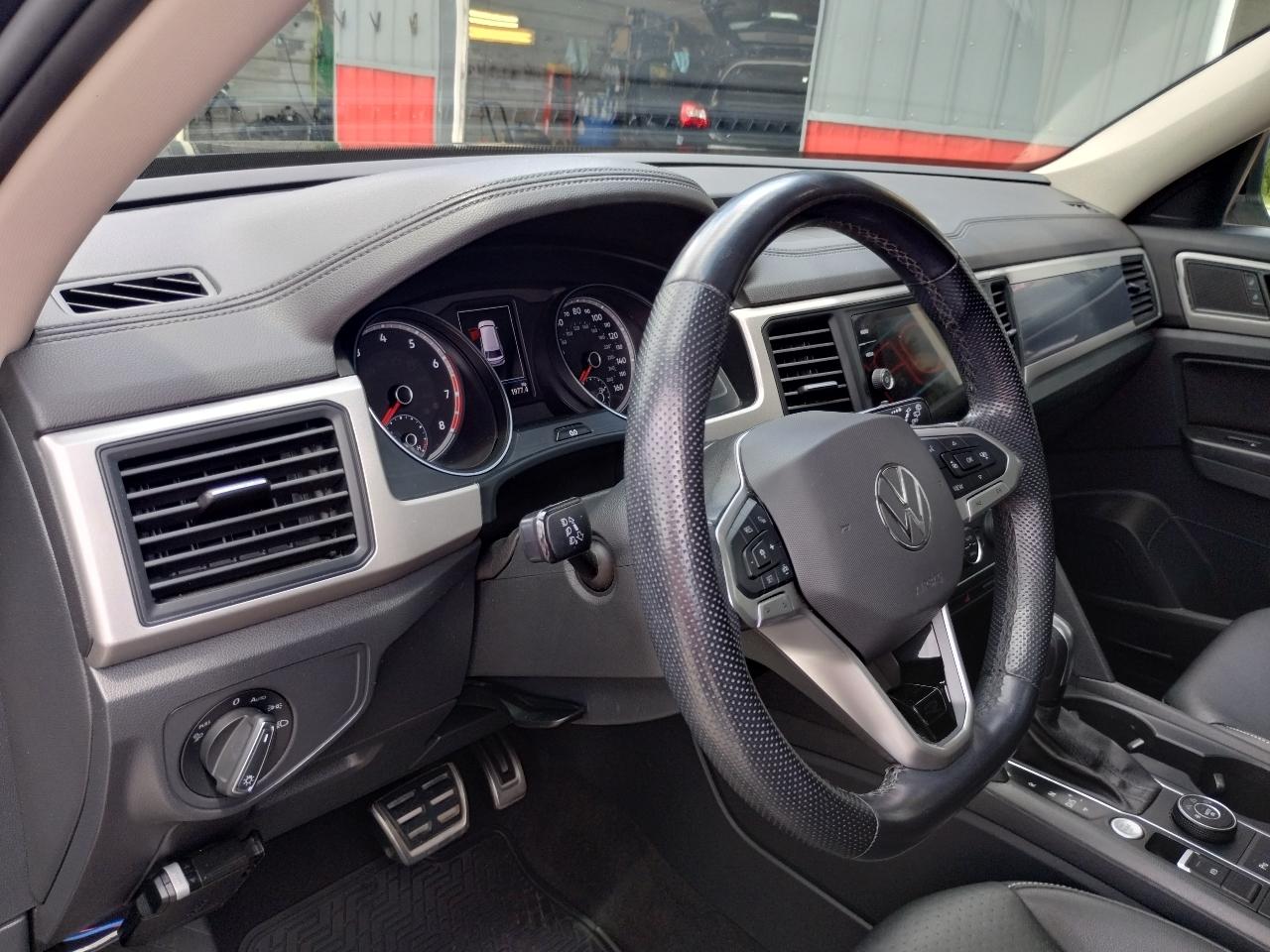 Volkswagen Atlas V6 SE w/Technology R-Line 4MOTION 2021