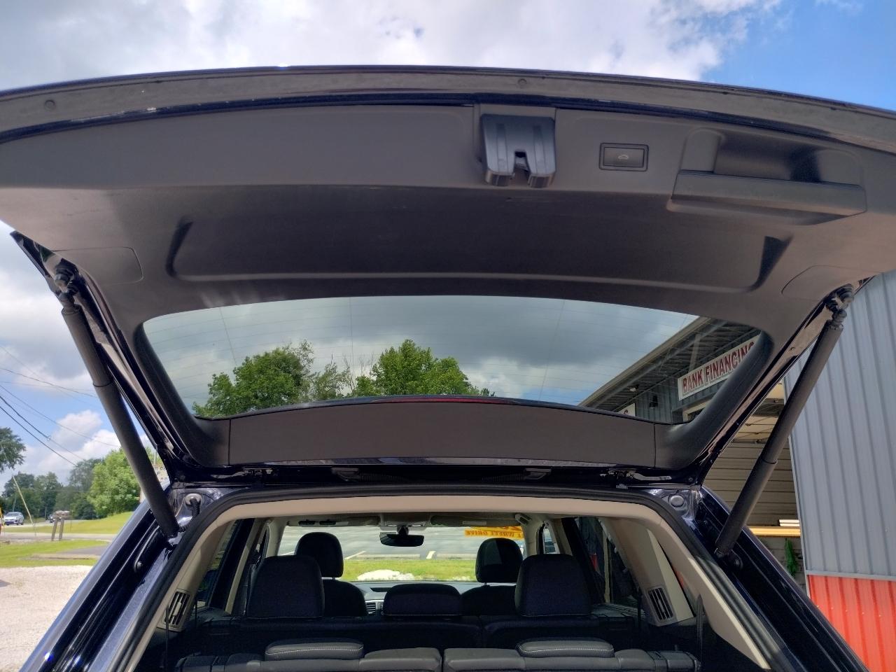 Volkswagen Atlas V6 SE w/Technology R-Line 4MOTION 2021