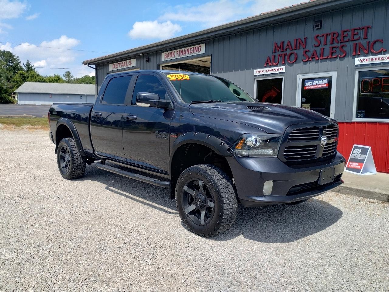 2016 RAM 1500 4WD Crew Cab 140.5" Sport