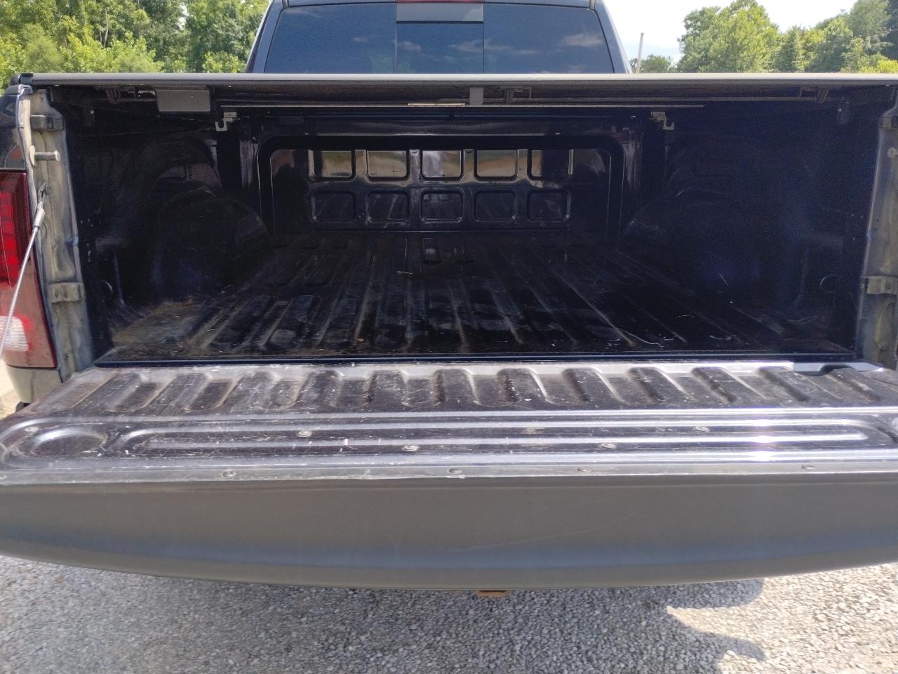 RAM 1500 4WD Crew Cab 140.5" Sport 2016