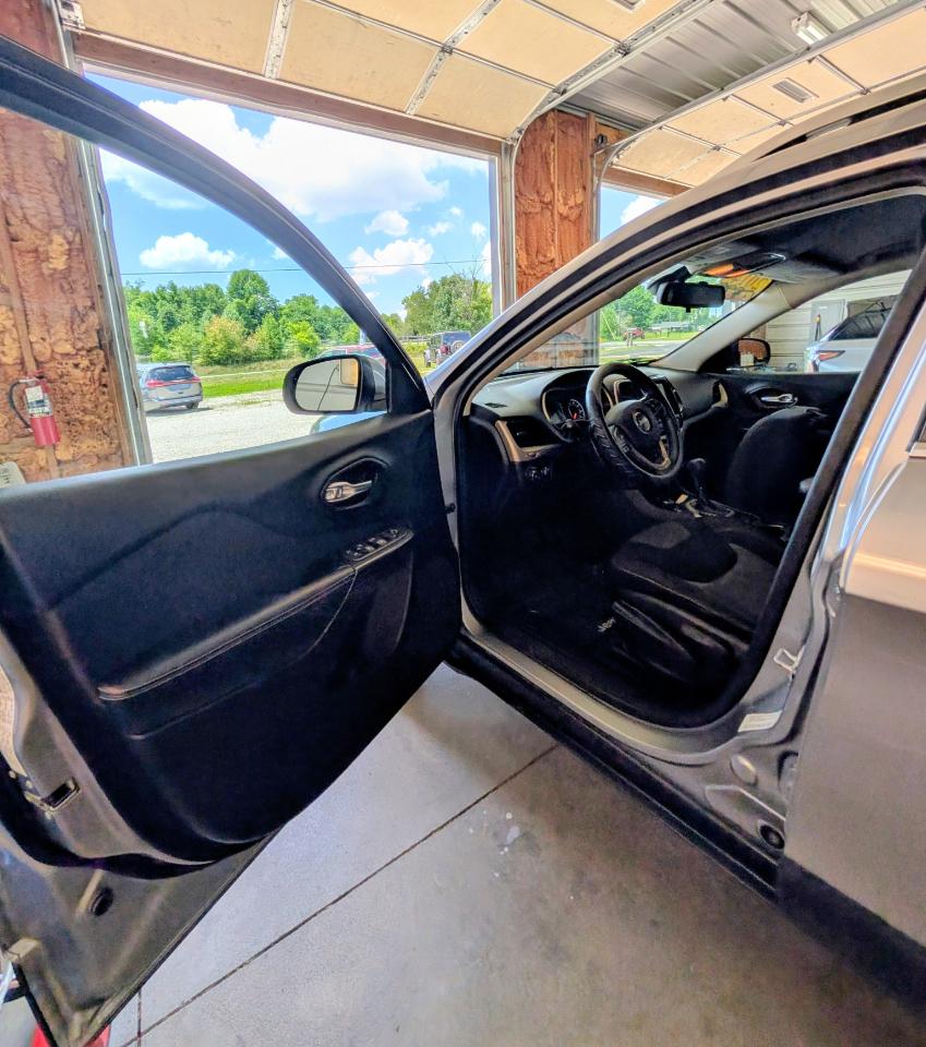 Jeep Cherokee 4WD 4dr Latitude 2014