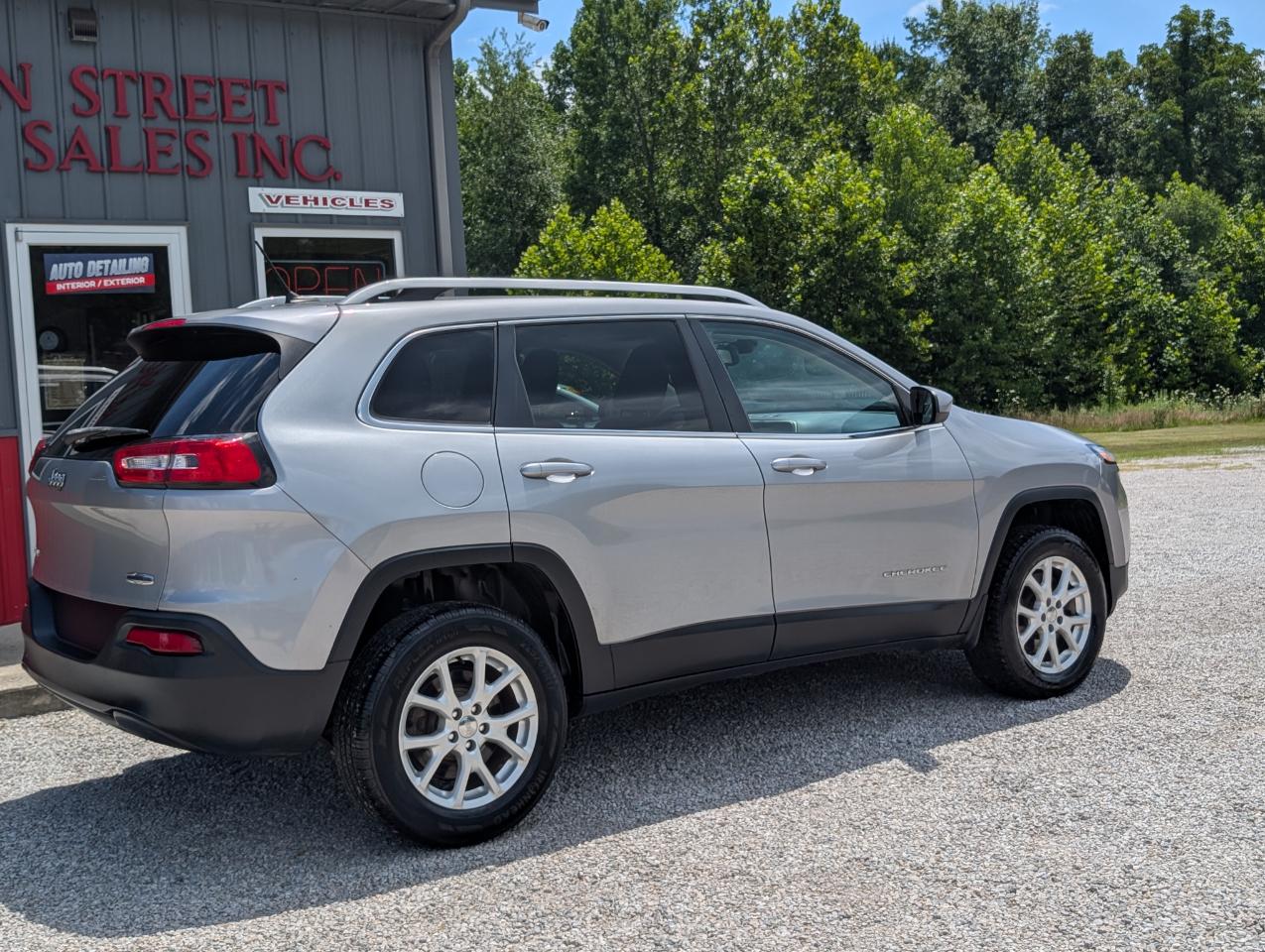 Jeep Cherokee 4WD 4dr Latitude 2014