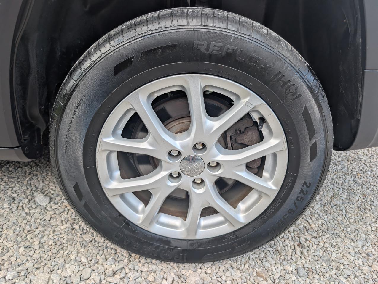 Jeep Cherokee 4WD 4dr Latitude 2014