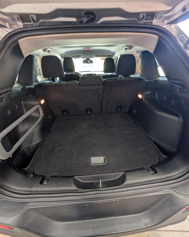 Jeep Cherokee 4WD 4dr Latitude 2014