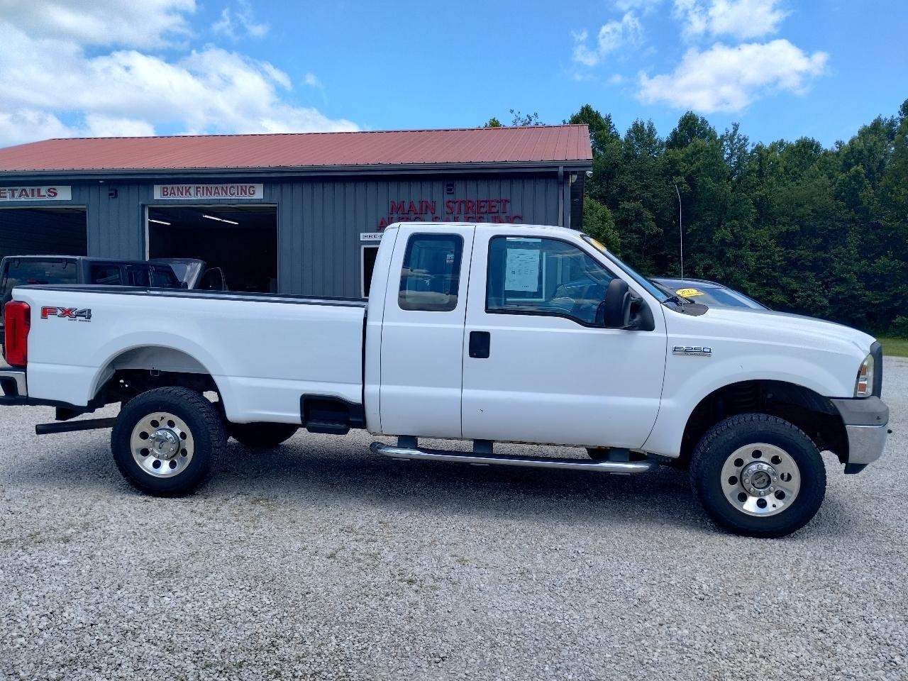 Ford F-250 SD XLT SuperCab Long Bed 4WD 2005