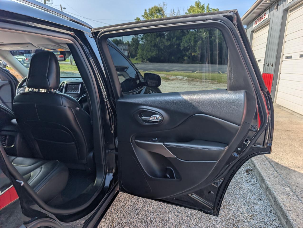 Jeep Cherokee Latitude Plus 4WD 2019