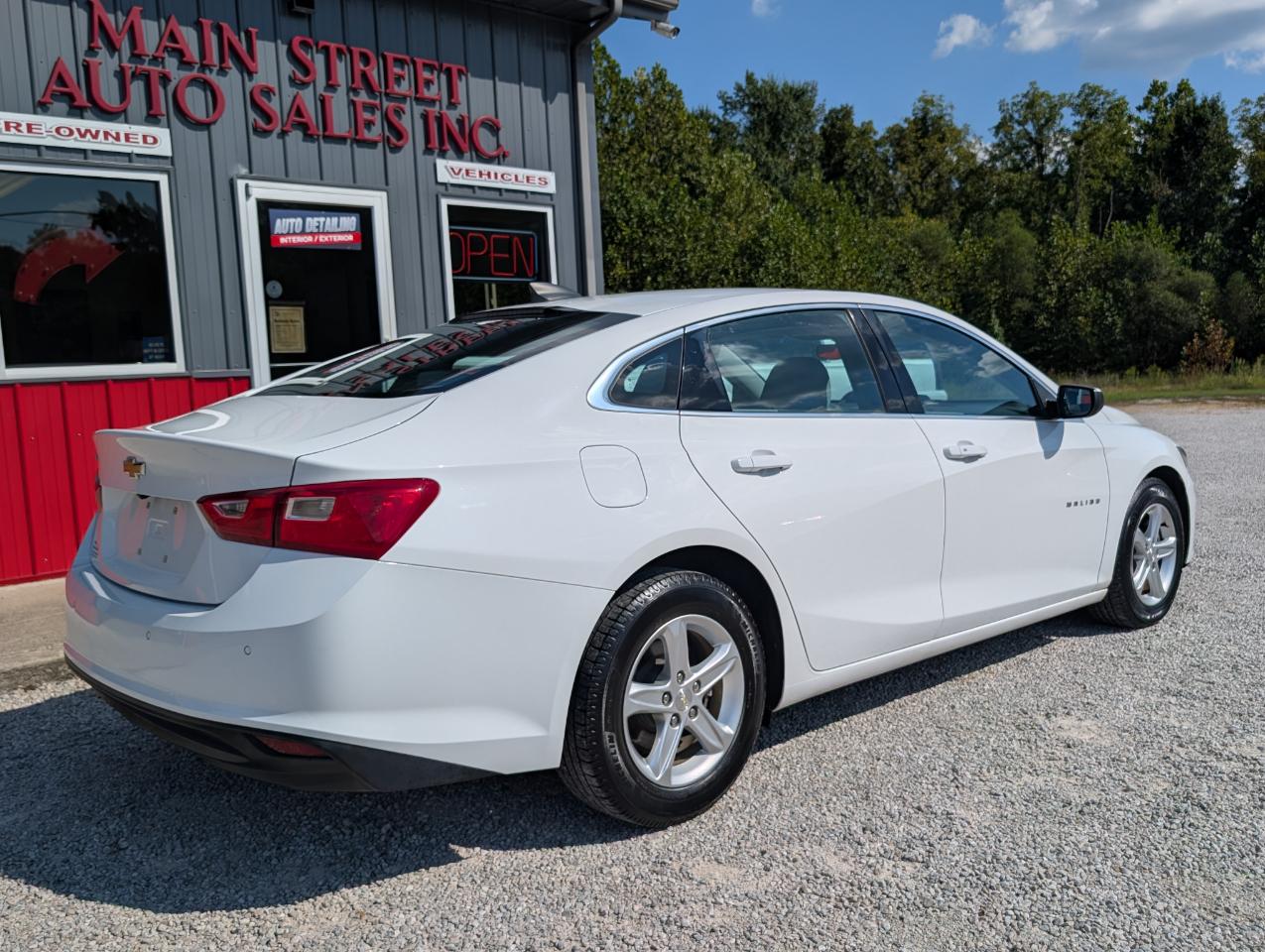 Chevrolet Malibu 4dr Sdn LS w/1FL 2020
