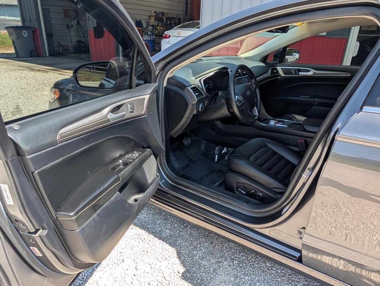 Ford Fusion SEL FWD 2020