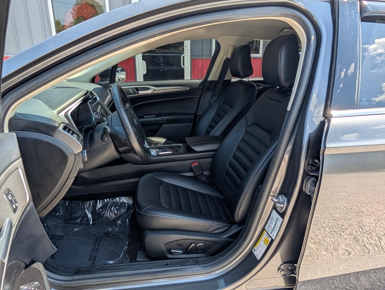 Ford Fusion SEL FWD 2020
