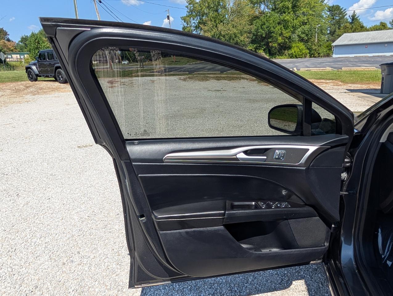Ford Fusion SEL FWD 2020