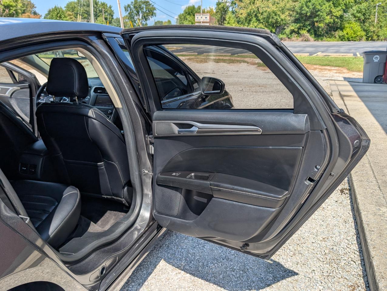 Ford Fusion SEL FWD 2020