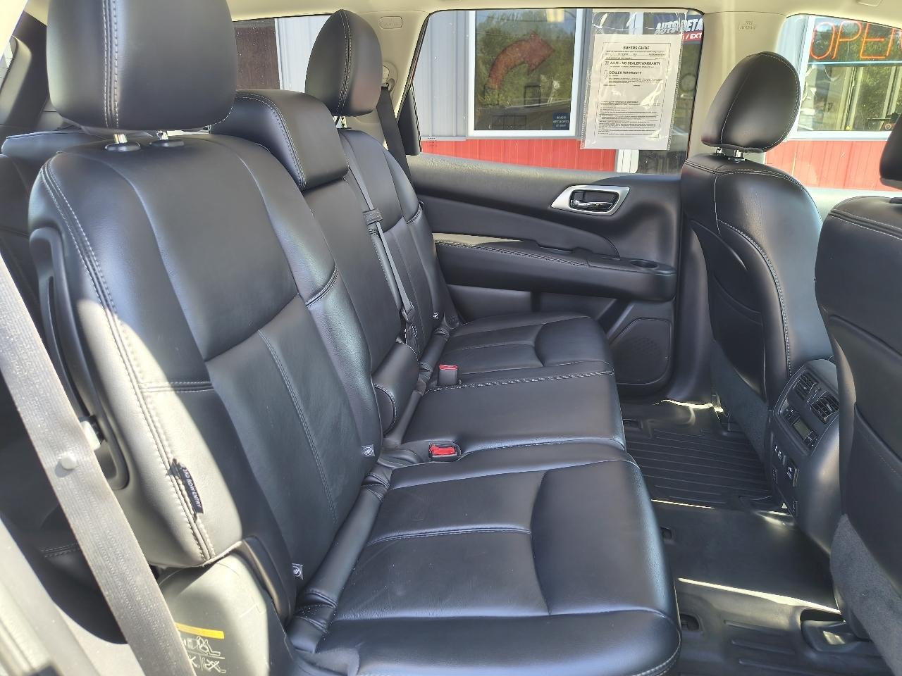 Nissan Pathfinder  2019