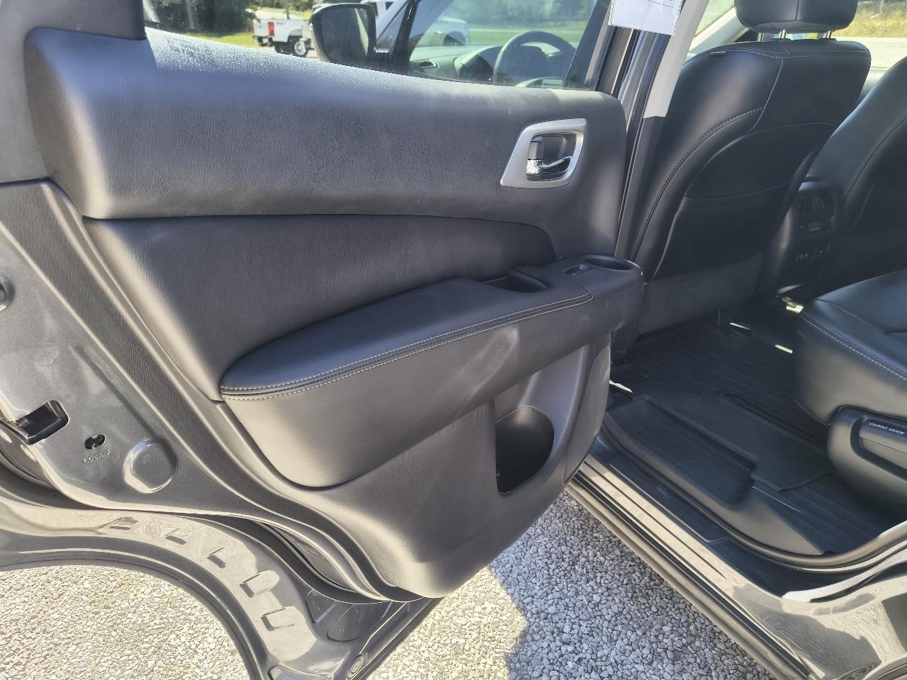 Nissan Pathfinder  2019