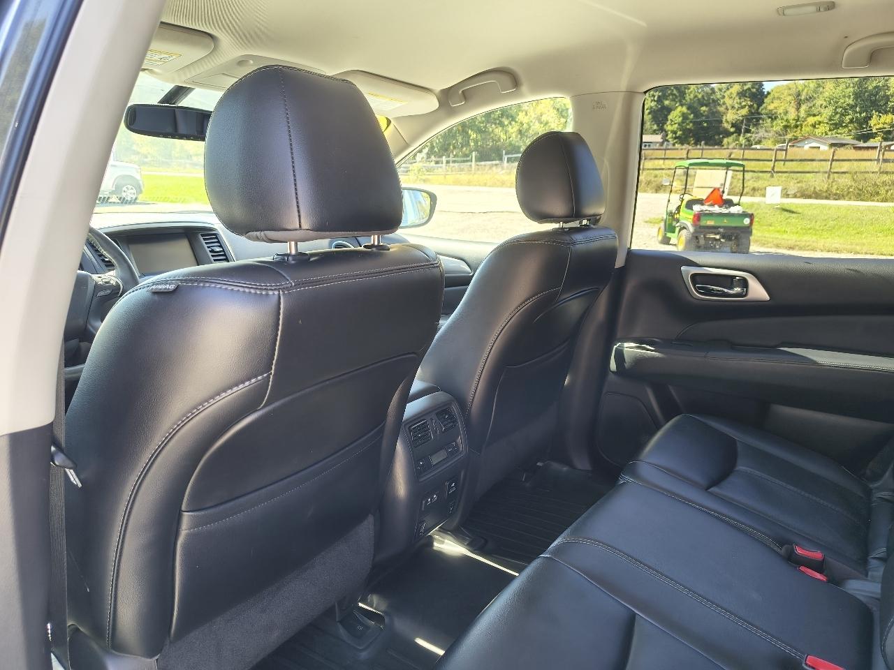 Nissan Pathfinder  2019