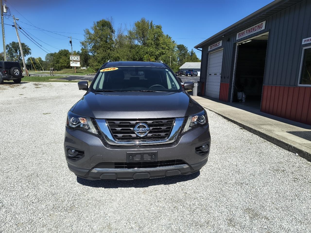 Nissan Pathfinder  2019