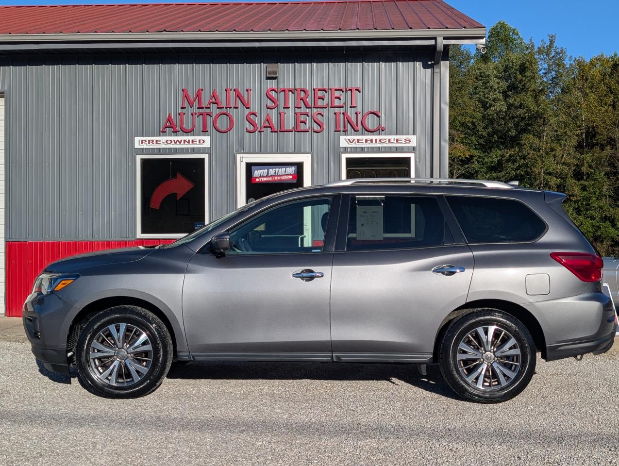 Nissan Pathfinder photo 7