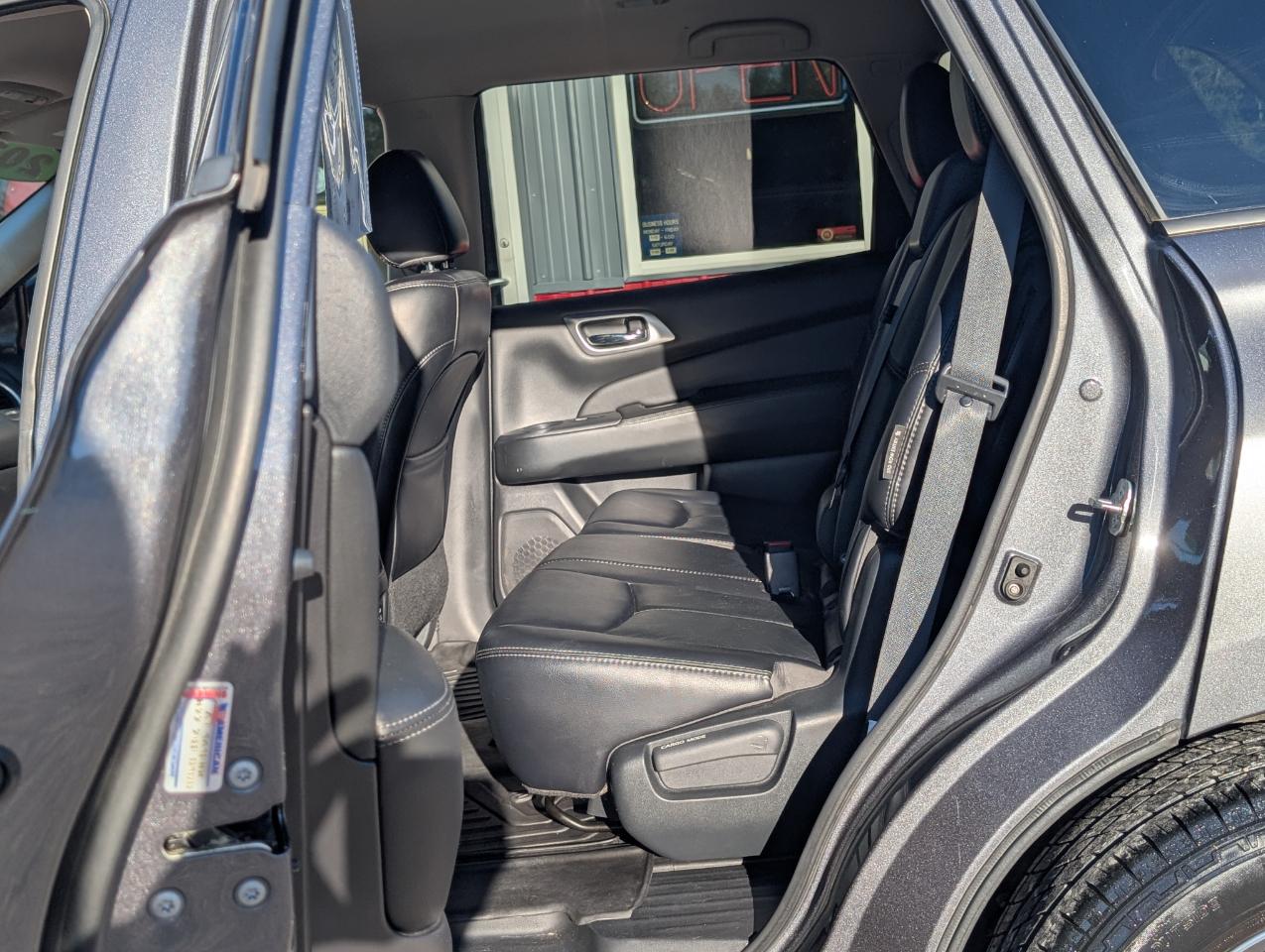 Nissan Pathfinder photo 15