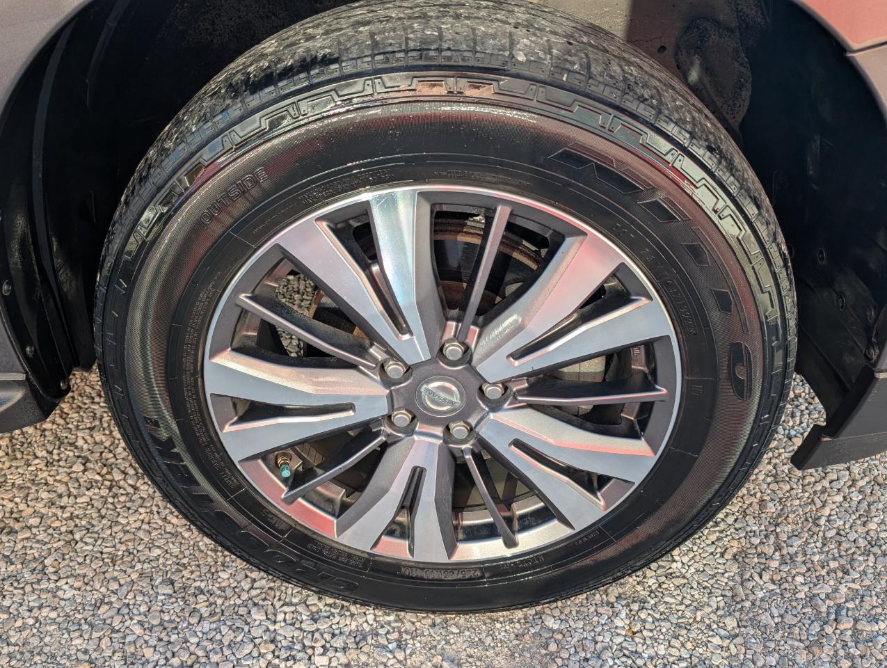 Nissan Pathfinder photo 30