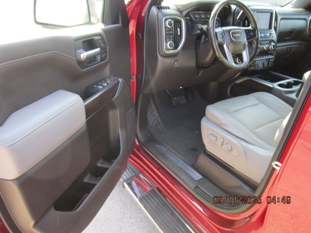 GMC Sierra 1500 SLT Crew Cab Short Box 4WD 2020 GMC Sierra 1500 SLT Crew Cab Short Box 4WD 2020