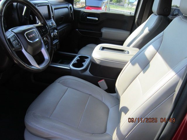 GMC Sierra 1500 SLT Crew Cab Short Box 4WD 2020 GMC Sierra 1500 SLT Crew Cab Short Box 4WD 2020