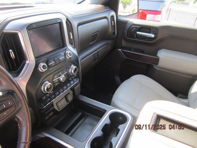 GMC Sierra 1500 SLT Crew Cab Short Box 4WD 2020 GMC Sierra 1500 SLT Crew Cab Short Box 4WD 2020