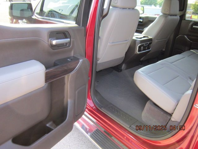 GMC Sierra 1500 SLT Crew Cab Short Box 4WD 2020 GMC Sierra 1500 SLT Crew Cab Short Box 4WD 2020